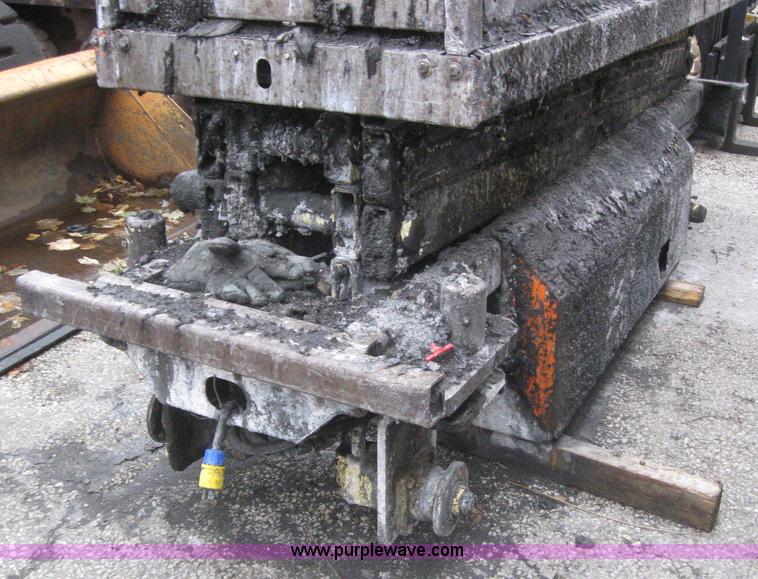 image for item 3069 (5) JLG CM2033 scissor lifts