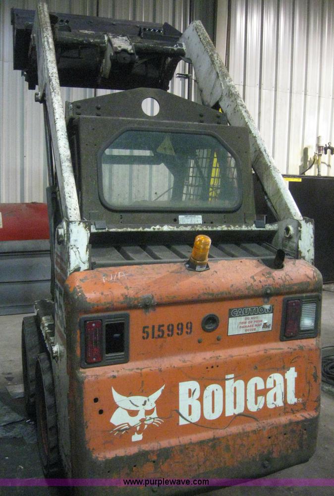 image for item 3070 2004 Bobcat 553 skid steer