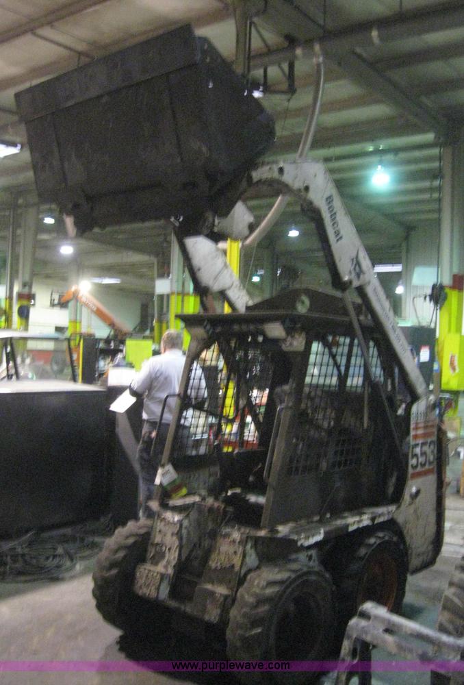 image for item 3070 2004 Bobcat 553 skid steer