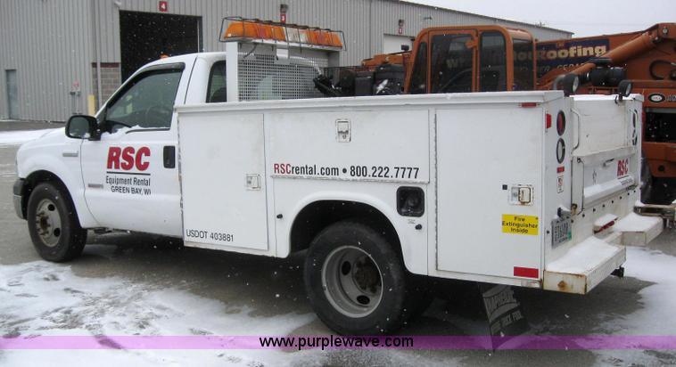 image for item 3072 2005 Ford F350 Super Duty service truck