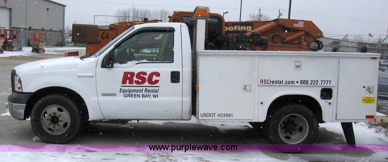 image for item 3072 2005 Ford F350 Super Duty service truck