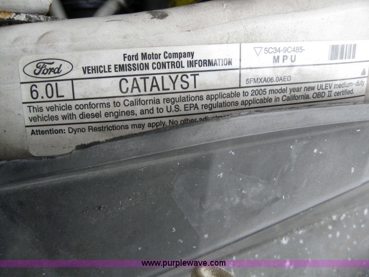 image for item 3072 2005 Ford F350 Super Duty service truck