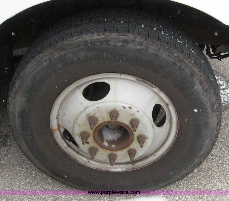 image for item 3072 2005 Ford F350 Super Duty service truck