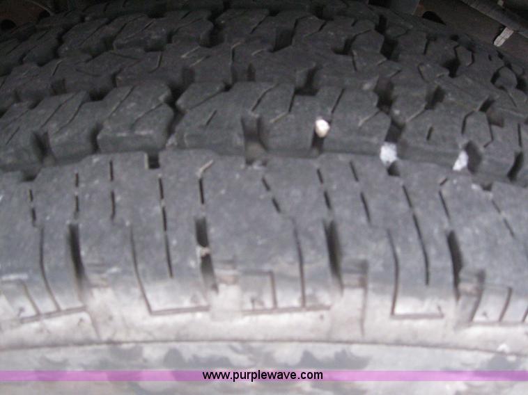 image for item 3072 2005 Ford F350 Super Duty service truck