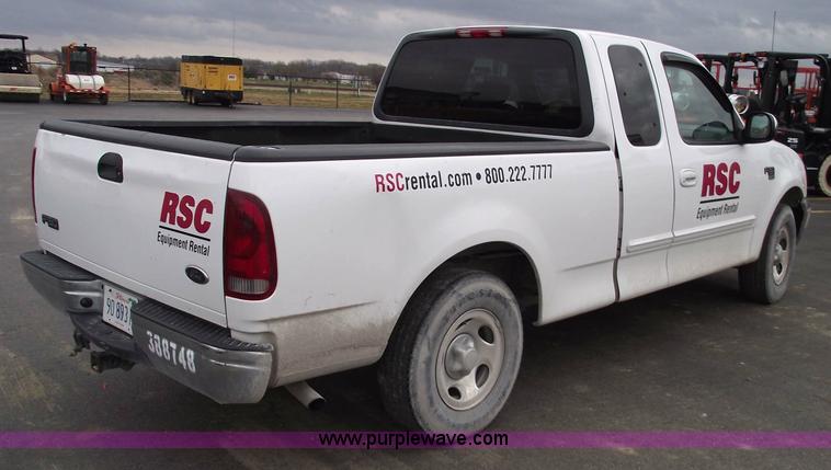 image for item 5421 2001 Ford F150 four door extended cab pickup truck