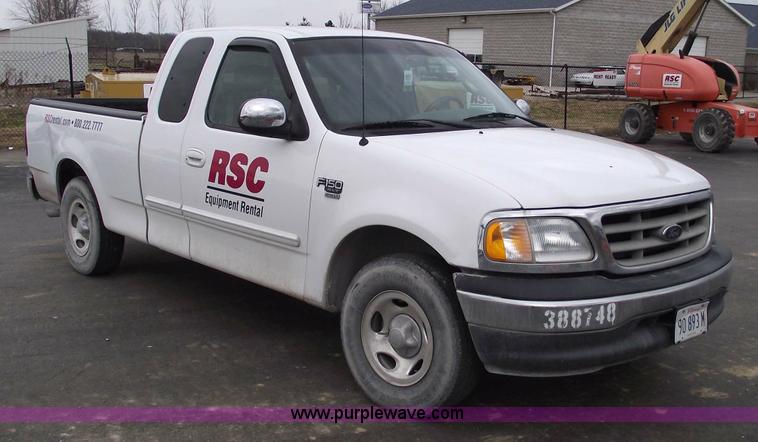 image for item 5421 2001 Ford F150 four door extended cab pickup truck