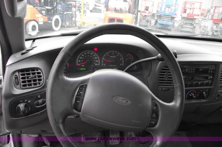 image for item 5421 2001 Ford F150 four door extended cab pickup truck