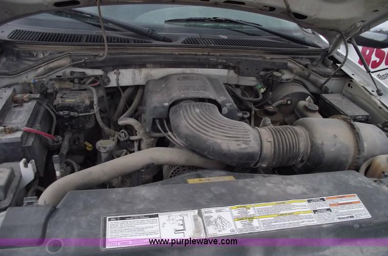 image for item 5422 2000 Ford F150 extended cab pickup truck