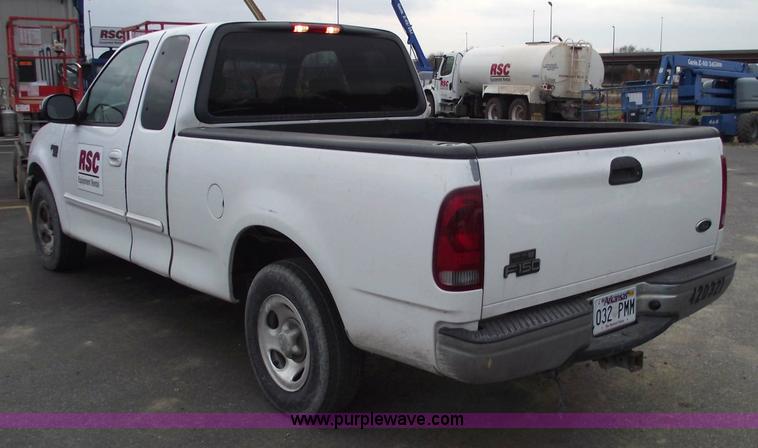 image for item 5423 2002 Ford F150 extended cab pickup truck