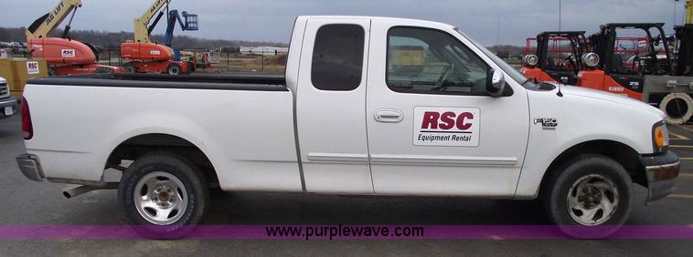 image for item 5423 2002 Ford F150 extended cab pickup truck