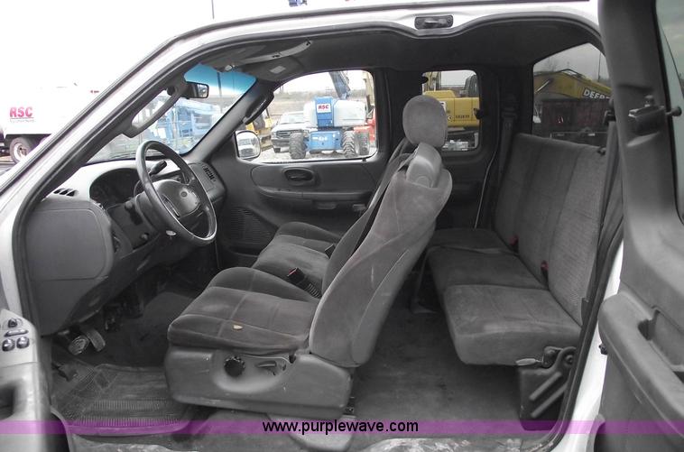 image for item 5423 2002 Ford F150 extended cab pickup truck