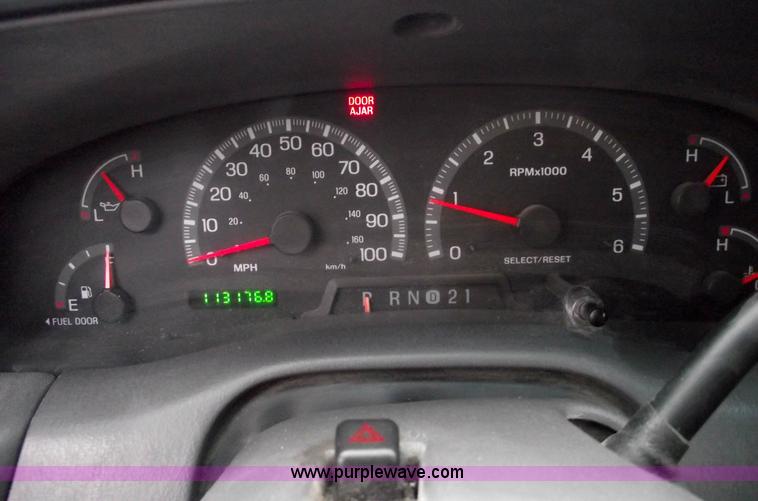 image for item 5423 2002 Ford F150 extended cab pickup truck