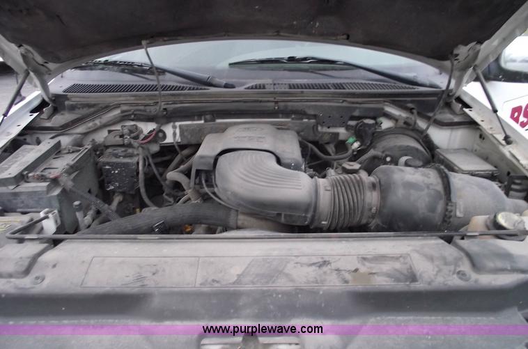 image for item 5423 2002 Ford F150 extended cab pickup truck