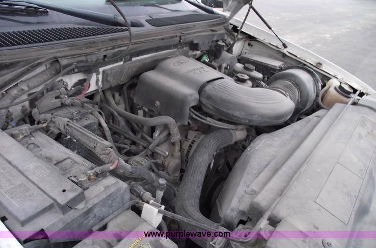 image for item 5423 2002 Ford F150 extended cab pickup truck