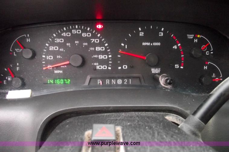 image for item 5424 2002 Ford F250 XL Super Duty pickup truck