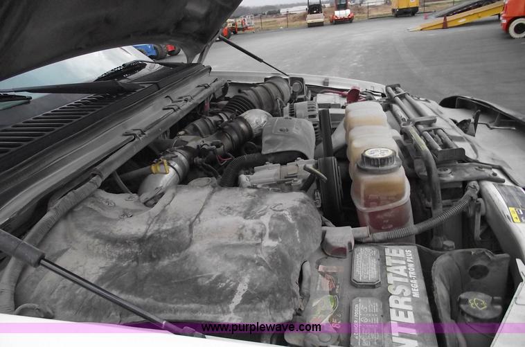 image for item 5424 2002 Ford F250 XL Super Duty pickup truck