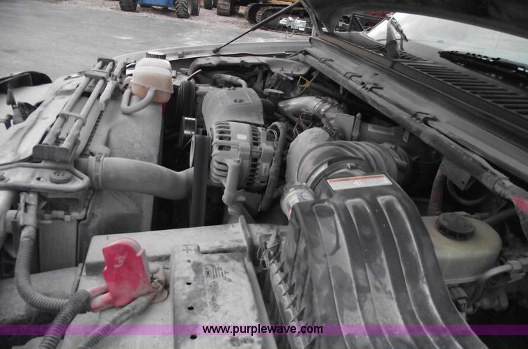 image for item 5424 2002 Ford F250 XL Super Duty pickup truck