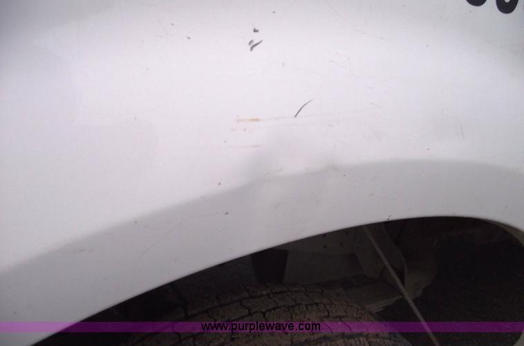 image for item 5425 2004 Ford F250 XL Super Duty pickup truck