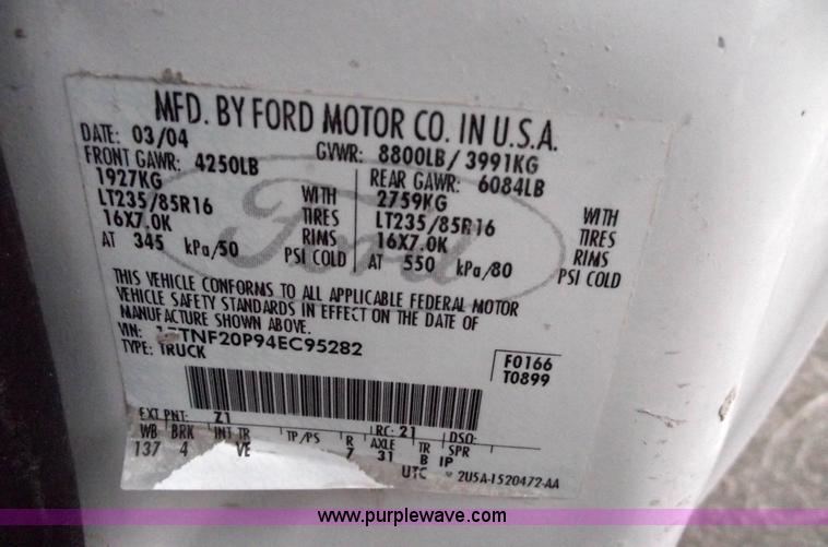 image for item 5425 2004 Ford F250 XL Super Duty pickup truck