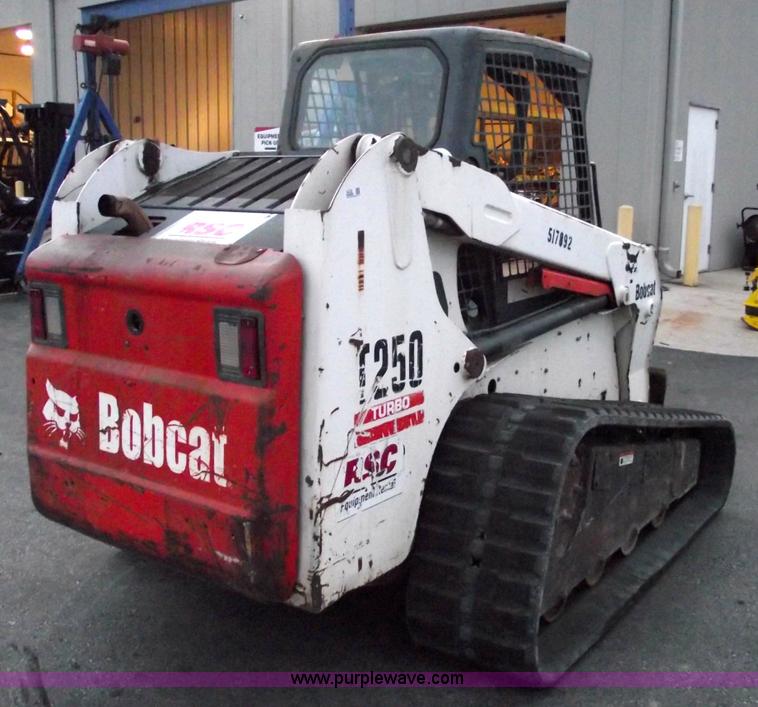 image for item 5426 2004 Bobcat T250 skid steer