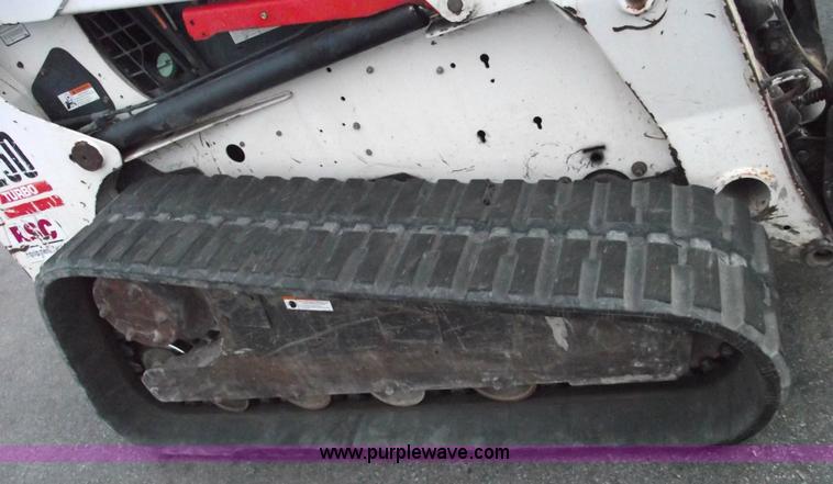 image for item 5426 2004 Bobcat T250 skid steer