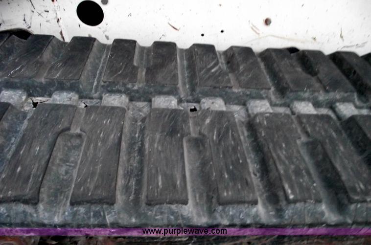 image for item 5426 2004 Bobcat T250 skid steer