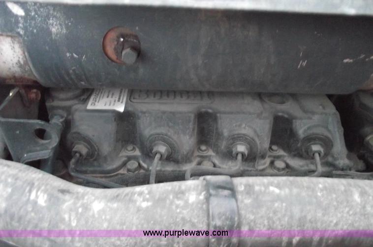 image for item 5426 2004 Bobcat T250 skid steer