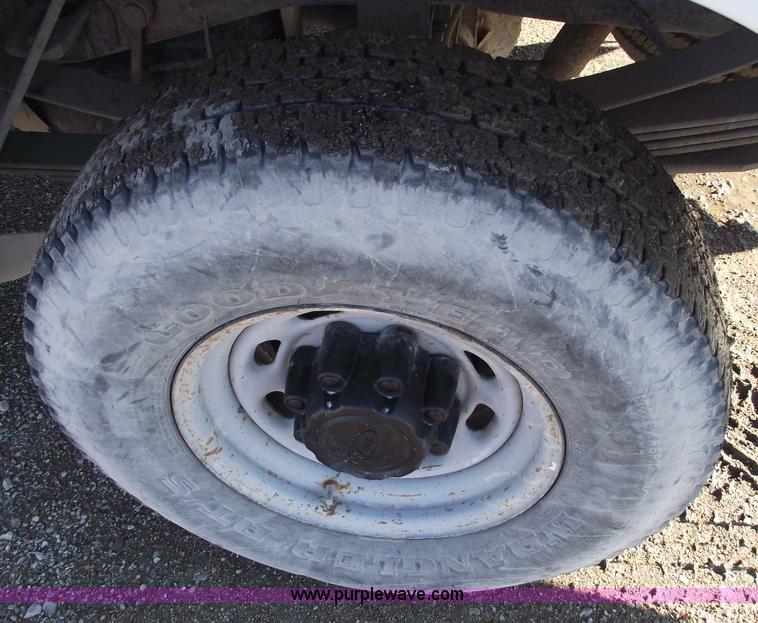 image for item 5427 2000 Ford F250 XL Super Duty pickup truck