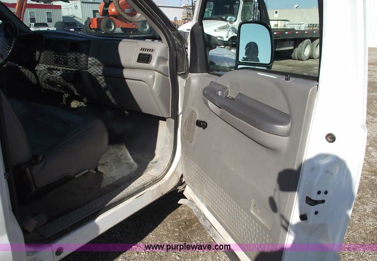 image for item 5427 2000 Ford F250 XL Super Duty pickup truck