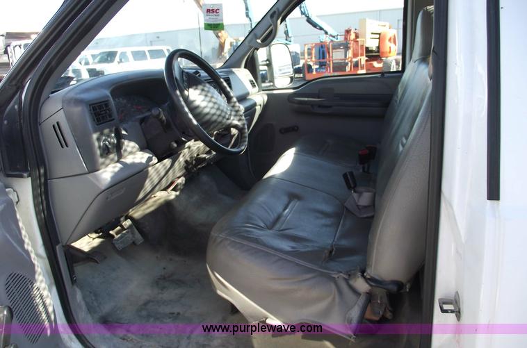 image for item 5427 2000 Ford F250 XL Super Duty pickup truck