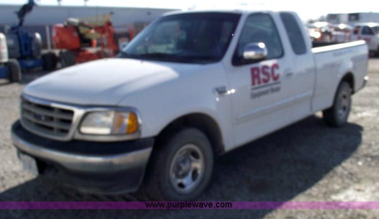 image for item 5428 2000 Ford F150 XLT extended cap pickup truck