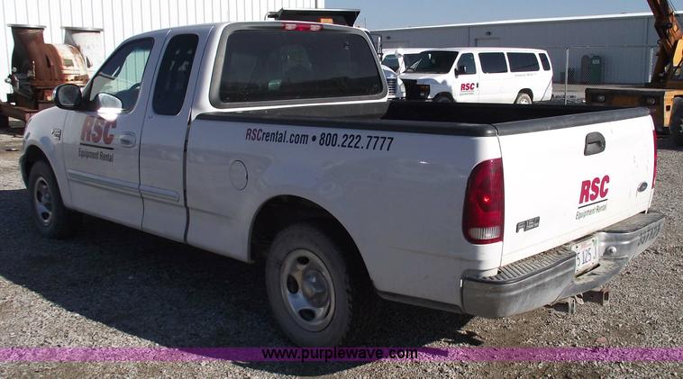 image for item 5428 2000 Ford F150 XLT extended cap pickup truck