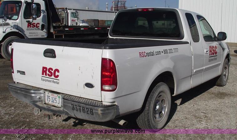 image for item 5428 2000 Ford F150 XLT extended cap pickup truck