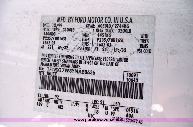 image for item 5428 2000 Ford F150 XLT extended cap pickup truck