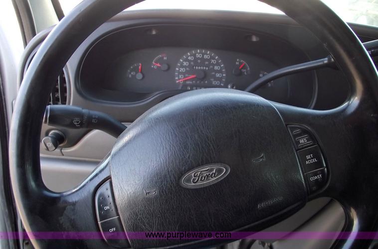 image for item 5429 2000 Ford Econoline E250 cargo van