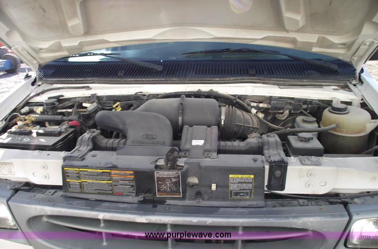 image for item 5429 2000 Ford Econoline E250 cargo van