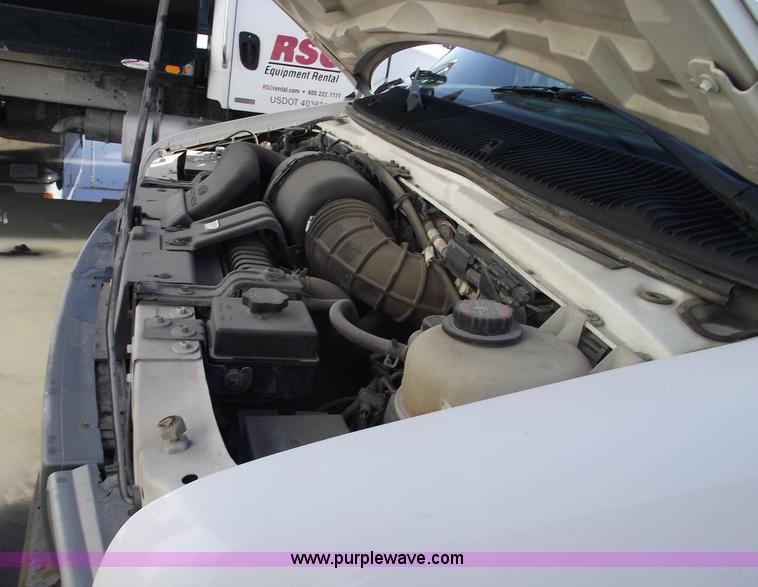 image for item 5429 2000 Ford Econoline E250 cargo van