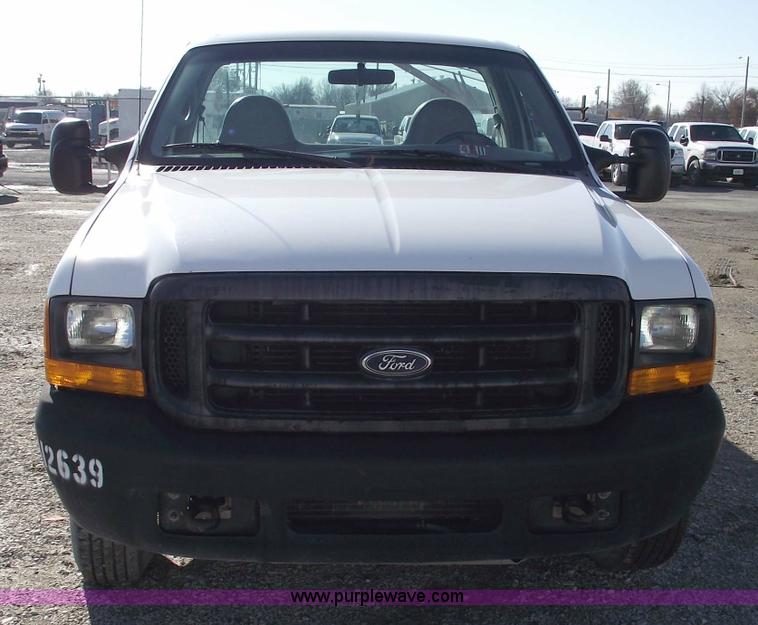 image for item 5430 2000 Ford F250 XL Super Duty pickup truck