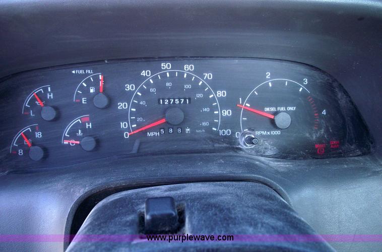 image for item 5430 2000 Ford F250 XL Super Duty pickup truck