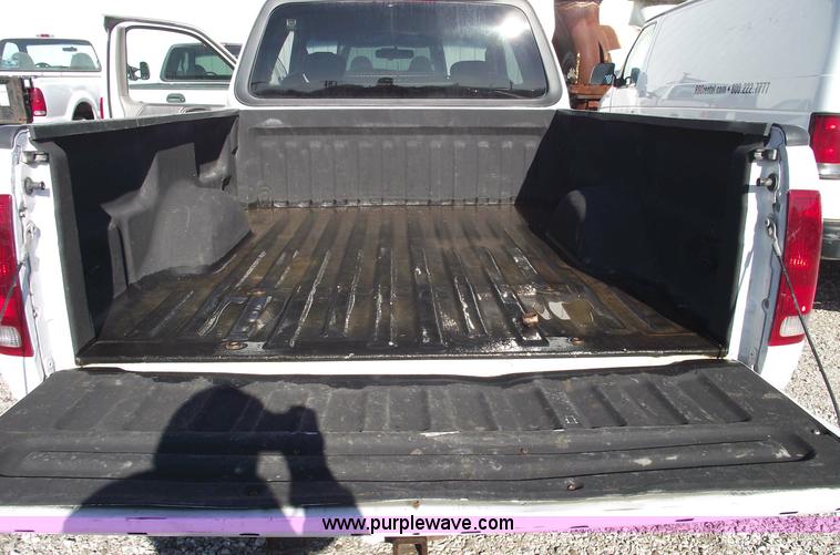 image for item 5431 2004 Ford F150 XLT extended cab pickup truck