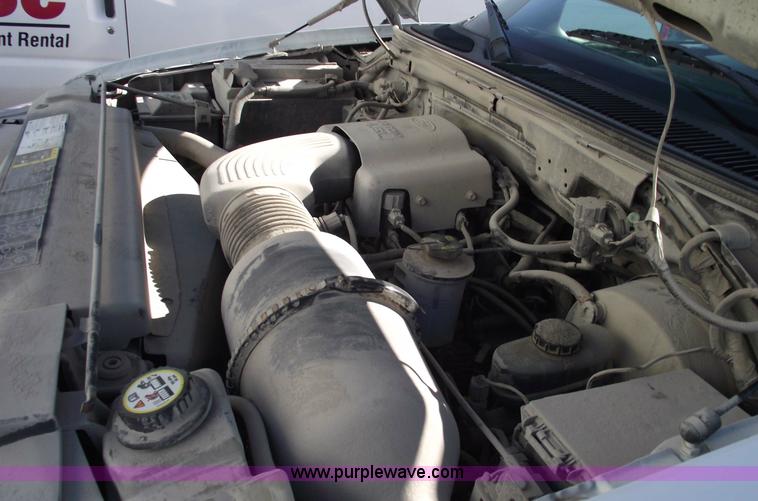 image for item 5431 2004 Ford F150 XLT extended cab pickup truck