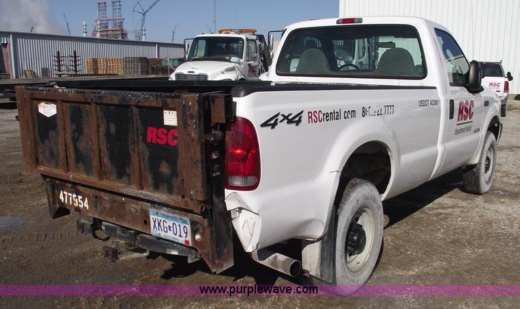 image for item 5432 2004 Ford F250 XL Super Duty pickup truck