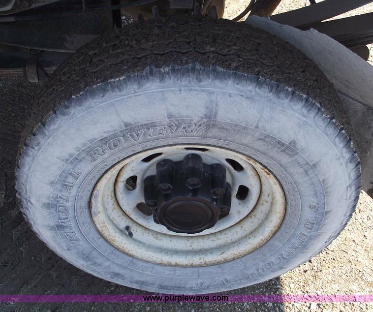 image for item 5432 2004 Ford F250 XL Super Duty pickup truck