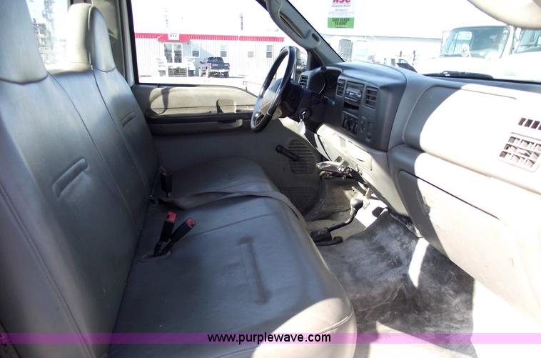 image for item 5432 2004 Ford F250 XL Super Duty pickup truck