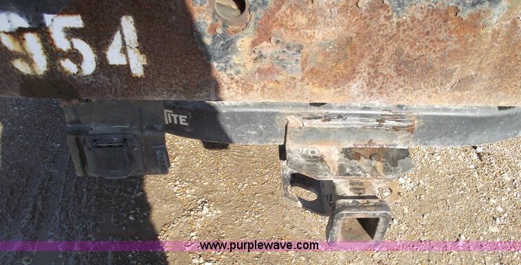 image for item 5432 2004 Ford F250 XL Super Duty pickup truck