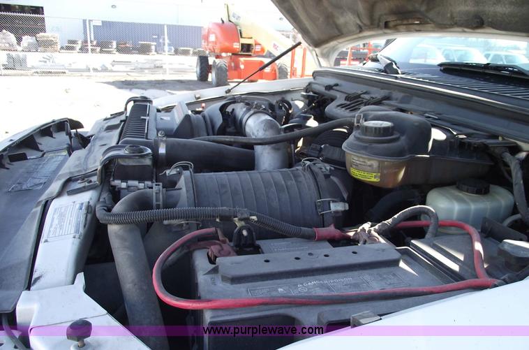 image for item 5432 2004 Ford F250 XL Super Duty pickup truck