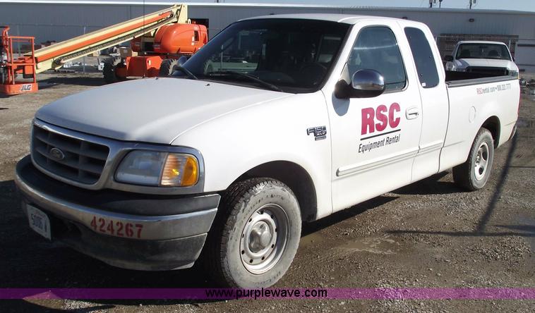 image for item 5433 2002 Ford F150 XLT extended cab pickup truck