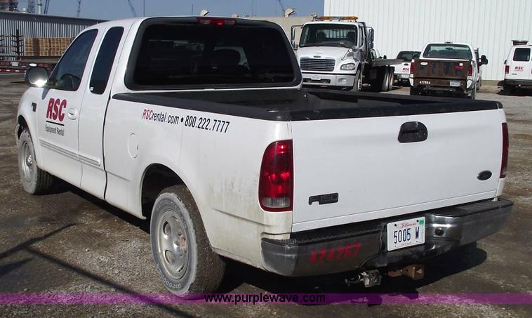 image for item 5433 2002 Ford F150 XLT extended cab pickup truck