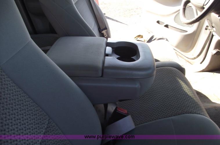 image for item 5433 2002 Ford F150 XLT extended cab pickup truck