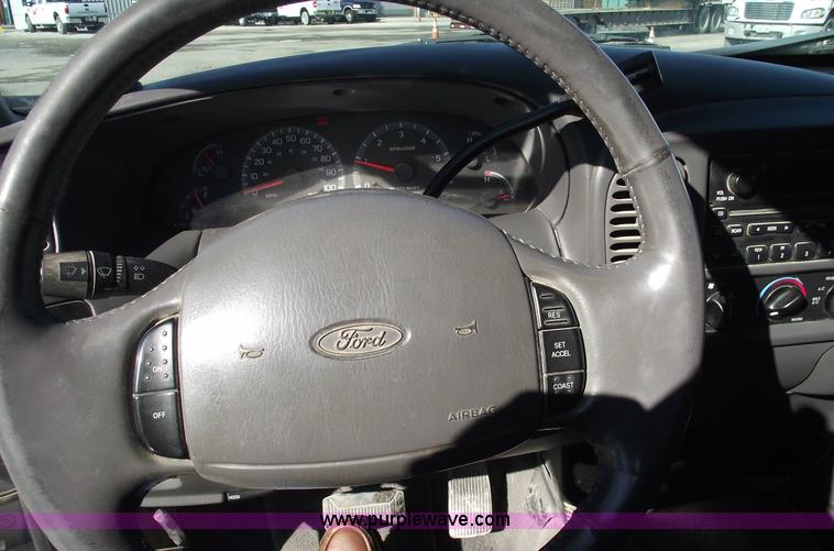 image for item 5433 2002 Ford F150 XLT extended cab pickup truck